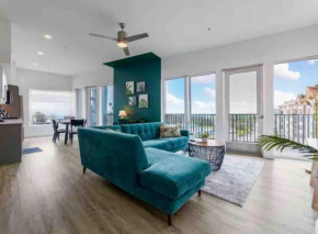 Sky loft with epic views of downtown LA